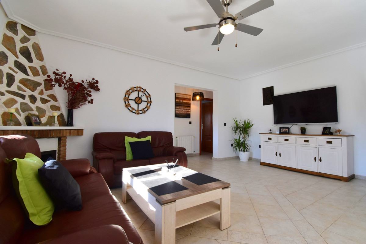 4 Bed Townhouse for sale in Los Balcones Costa Blanca, Alicante, Spain