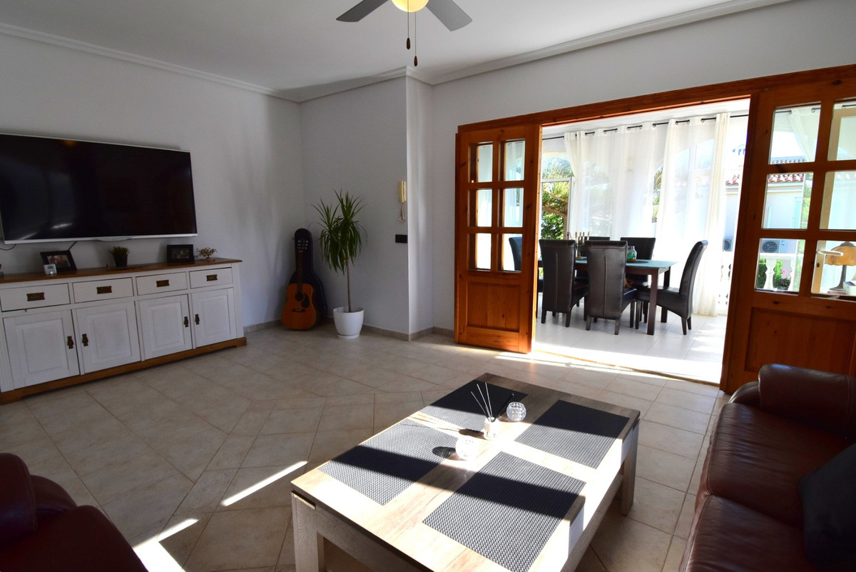 4 Bed Townhouse for sale in Los Balcones Costa Blanca, Alicante, Spain