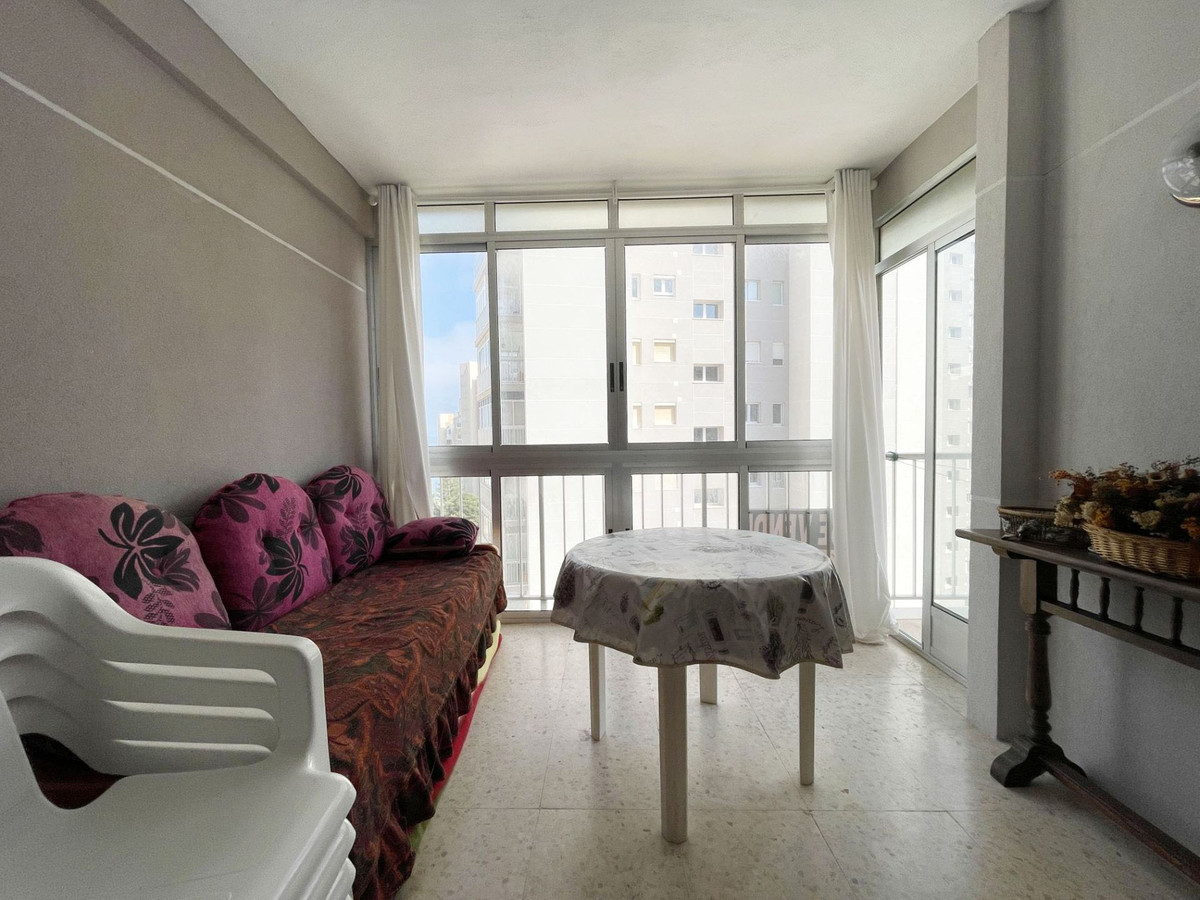 Se vende Apartamento Planta Media de 2 dormitorios en Costa Blanca, Alicante, España