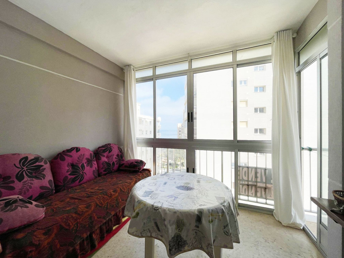 Se vende Apartamento Planta Media de 2 dormitorios en Costa Blanca, Alicante, España