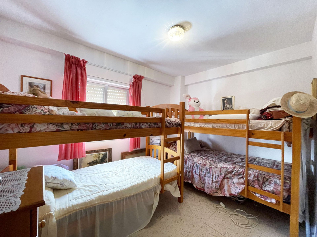 Se vende Apartamento Planta Media de 2 dormitorios en Costa Blanca, Alicante, España