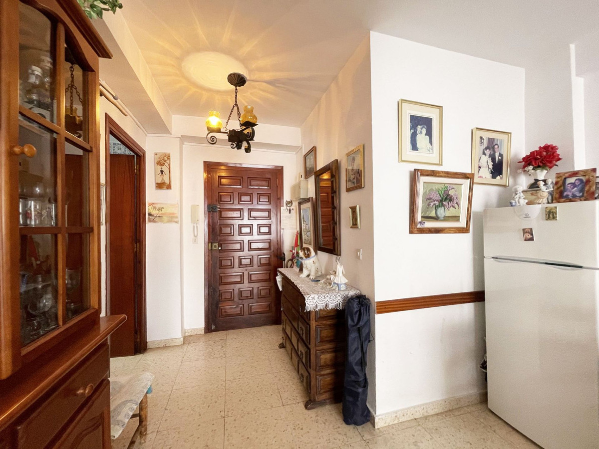 Se vende Apartamento Planta Media de 2 dormitorios en Costa Blanca, Alicante, España