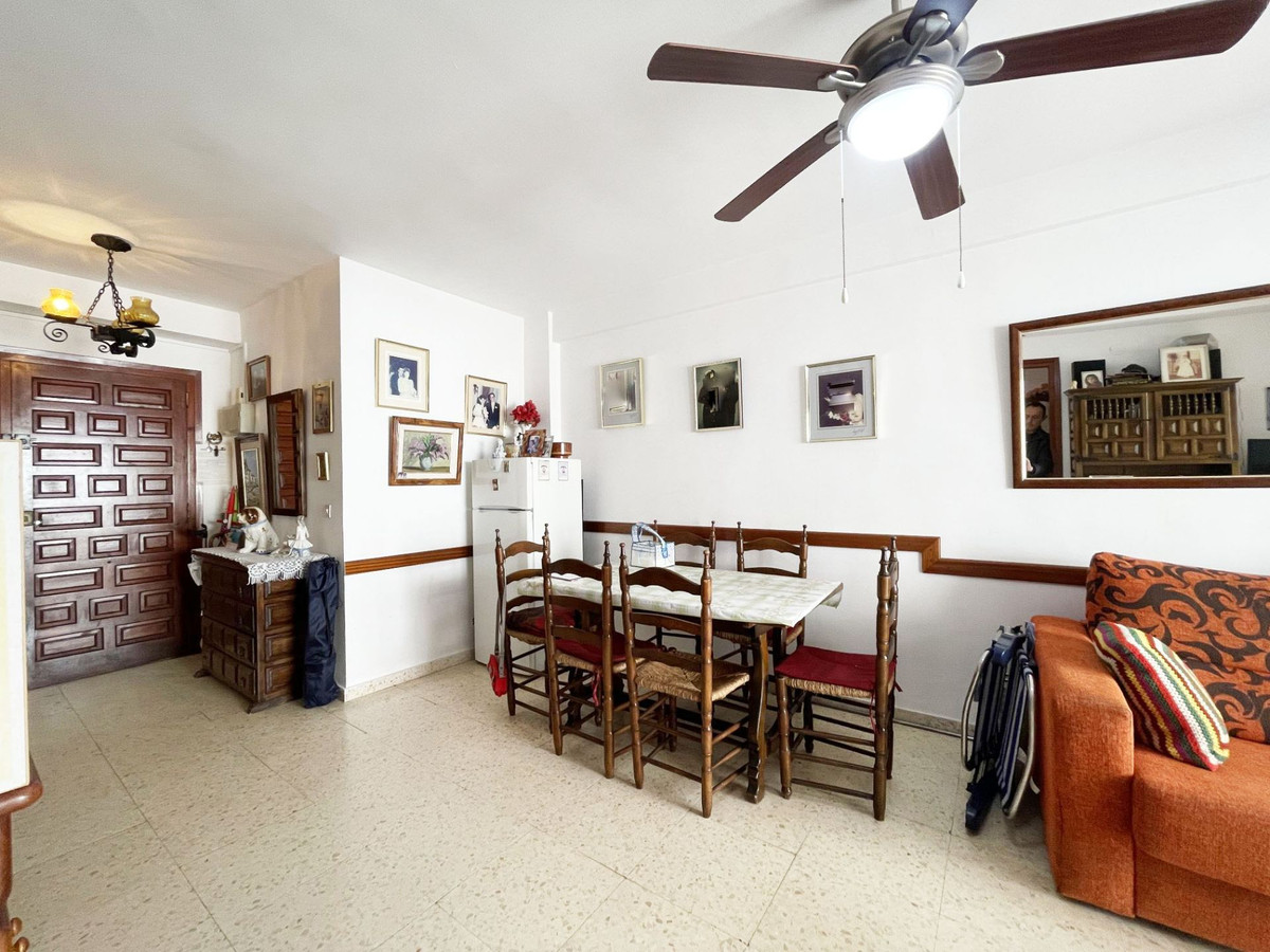 Se vende Apartamento Planta Media de 2 dormitorios en Costa Blanca, Alicante, España