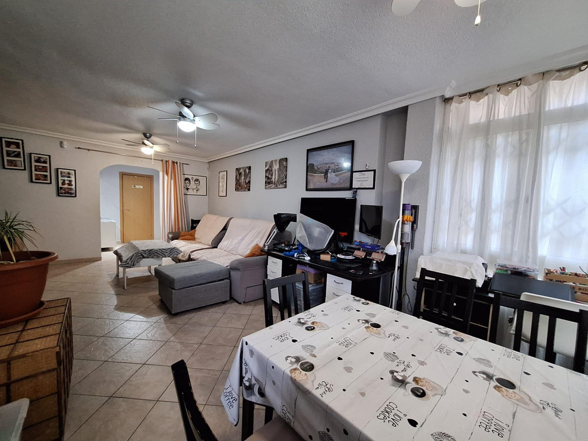 Se vende Apartamento Planta Media de 3 dormitorios en Costa Blanca, Alicante, España