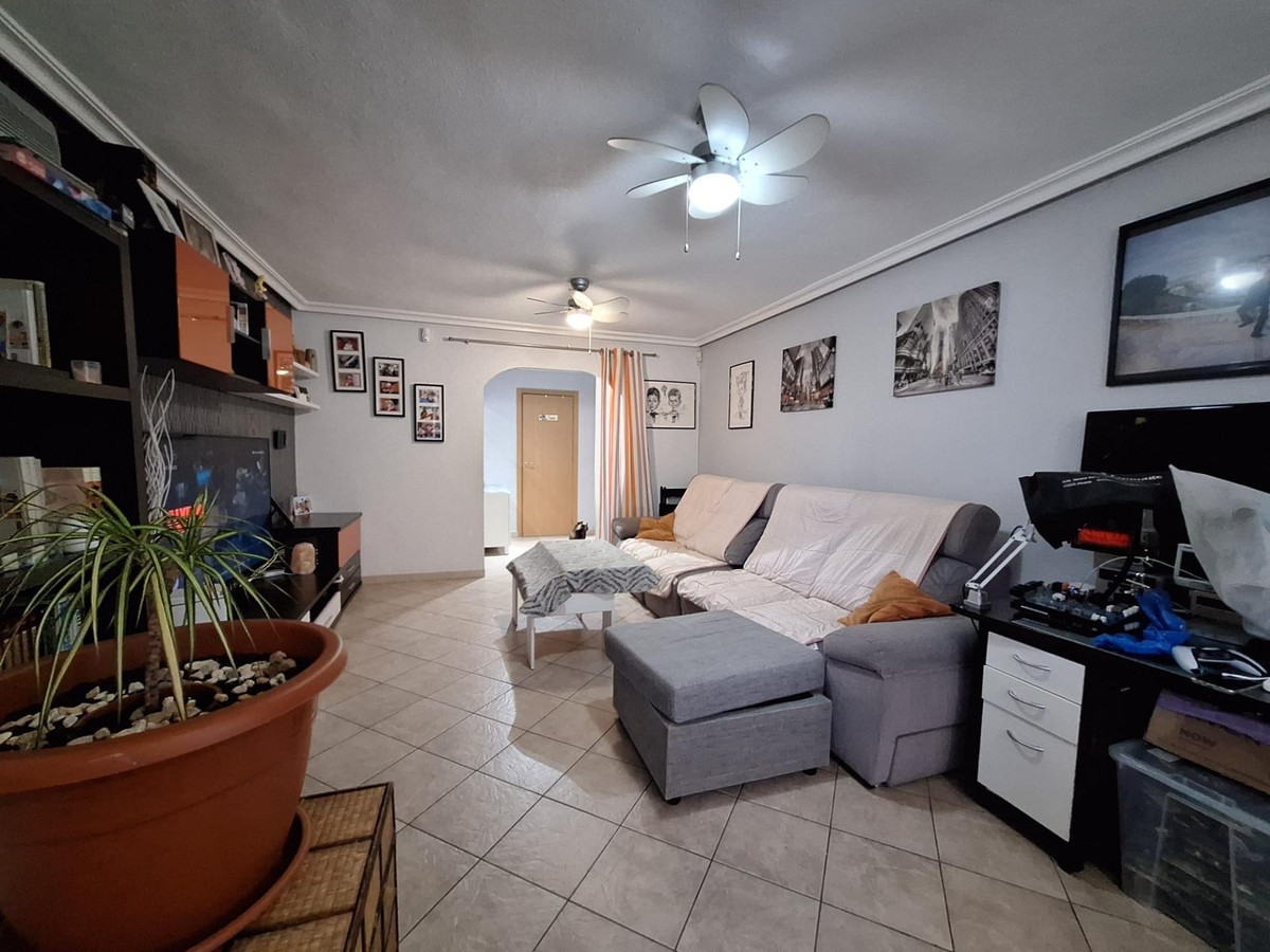 Se vende Apartamento Planta Media de 3 dormitorios en Costa Blanca, Alicante, España