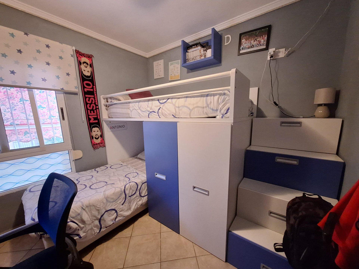 Se vende Apartamento Planta Media de 3 dormitorios en Costa Blanca, Alicante, España