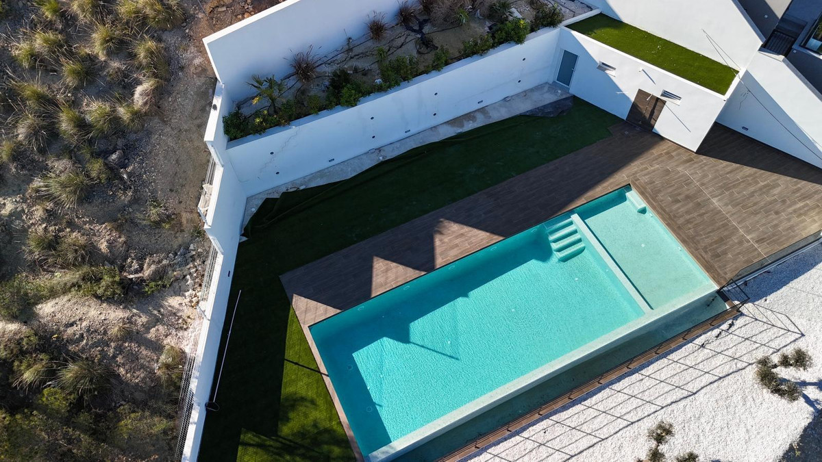 Se vende Apartamento Planta Media de 2 dormitorios en Costa Blanca, Alicante, España