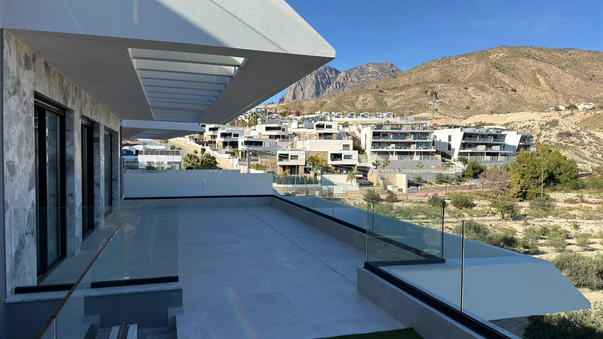 Se vende Apartamento Planta Media de 2 dormitorios en Costa Blanca, Alicante, España