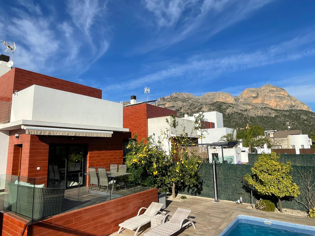 3 Bed Townhouse for sale in Polop Costa Blanca, Alicante, Spain