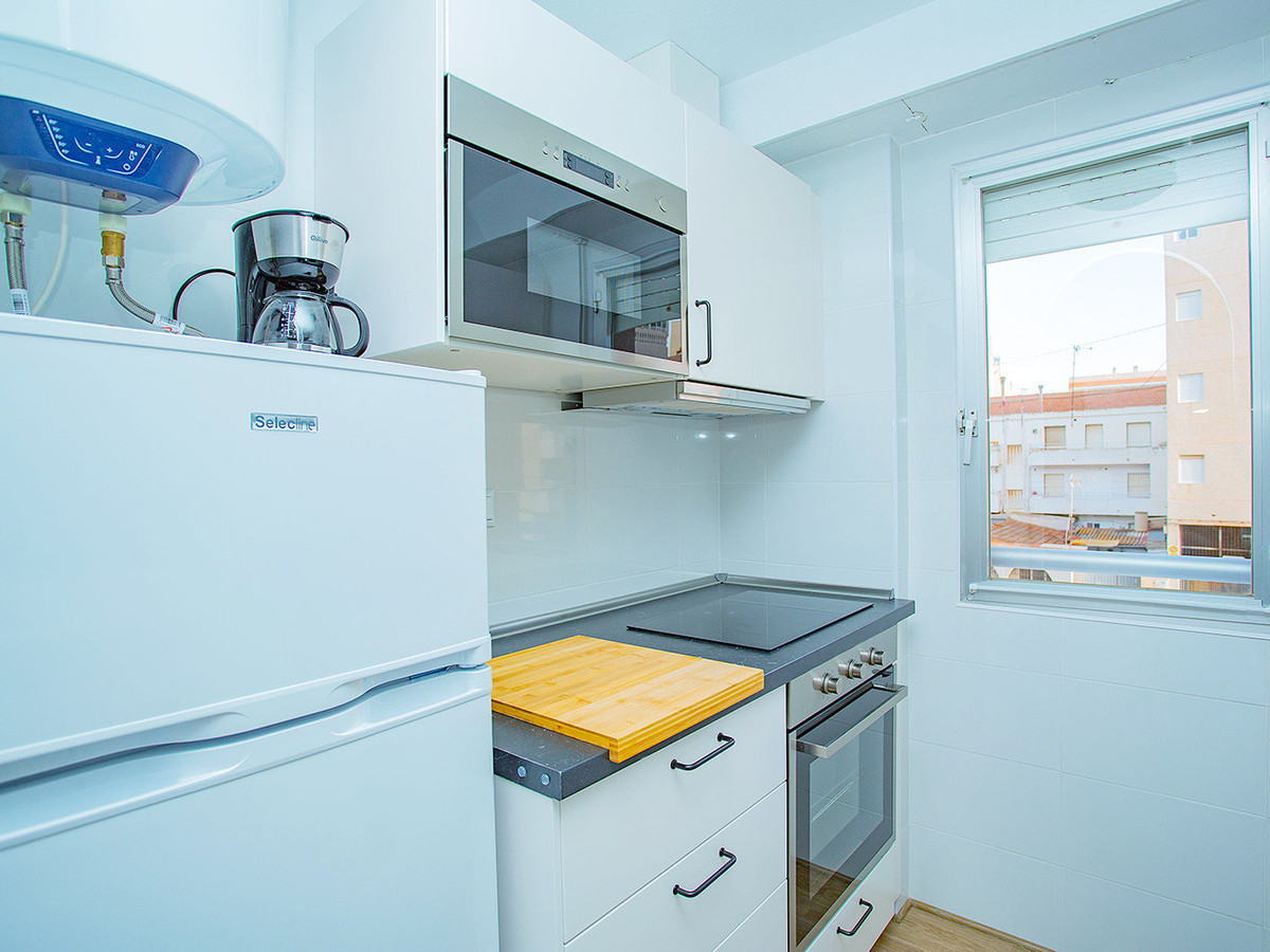 Se vende Apartamento Planta Media de 1 dormitorios en Costa Blanca, Alicante, España