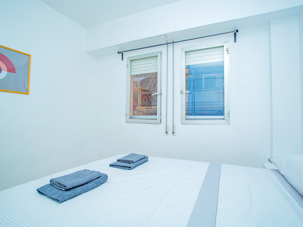 Se vende Apartamento Planta Media de 1 dormitorios en Costa Blanca, Alicante, España
