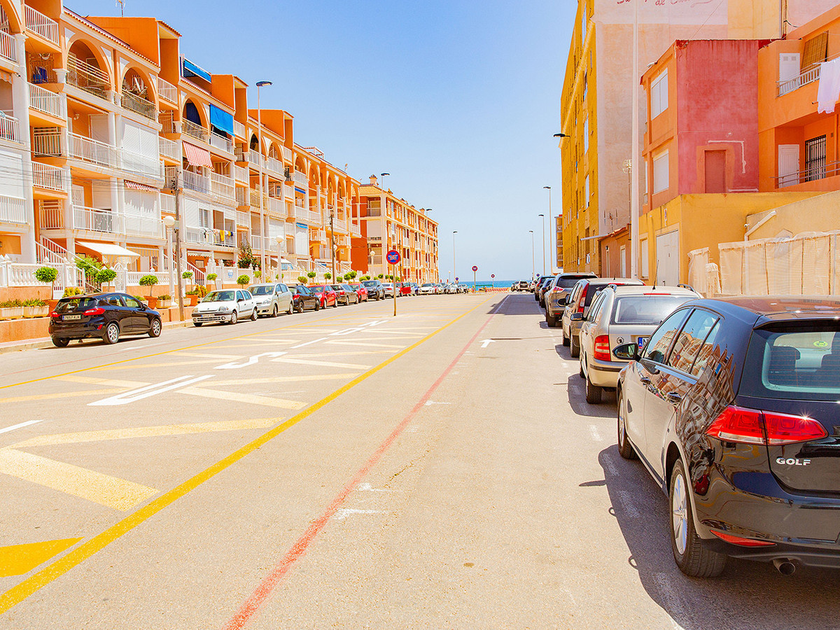 Se vende Apartamento Planta Media de 1 dormitorios en Costa Blanca, Alicante, España