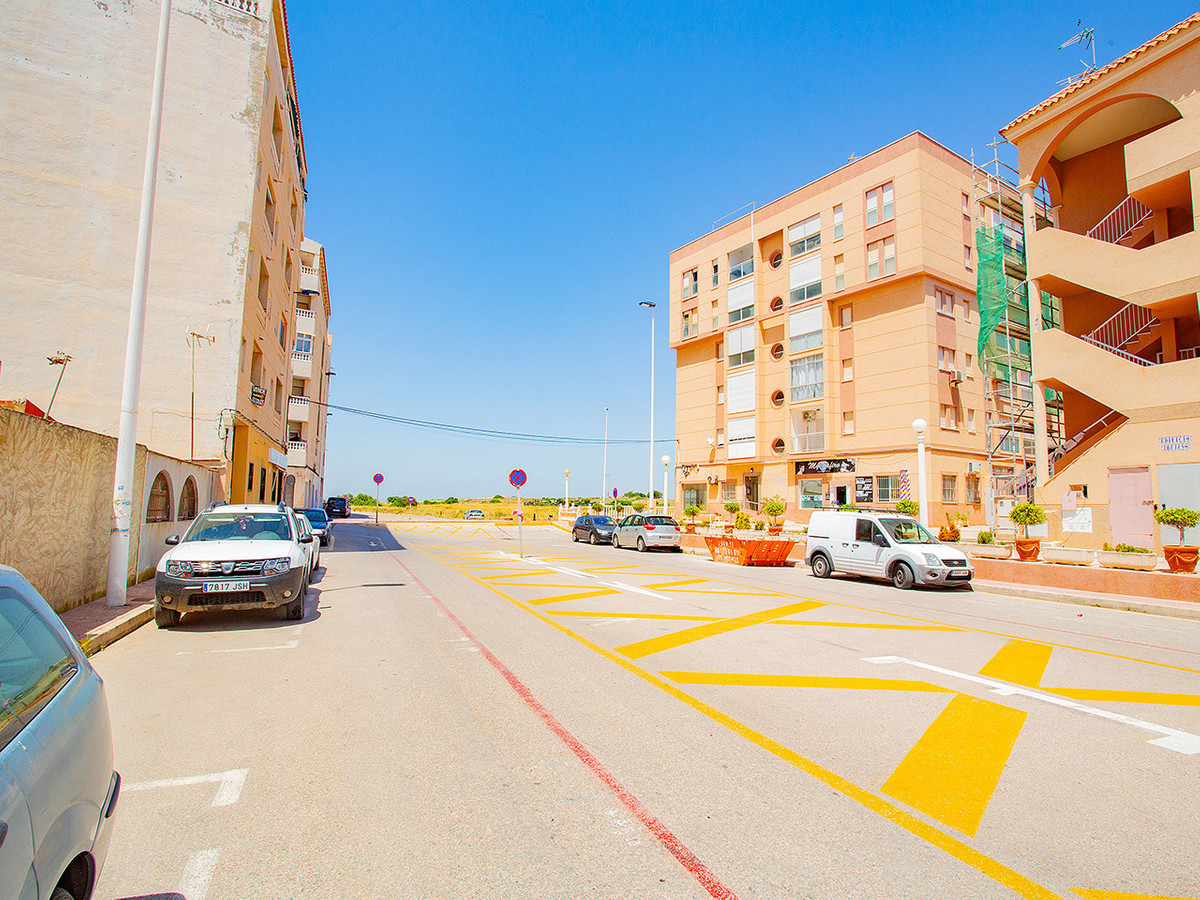 Se vende Apartamento Planta Media de 1 dormitorios en Costa Blanca, Alicante, España