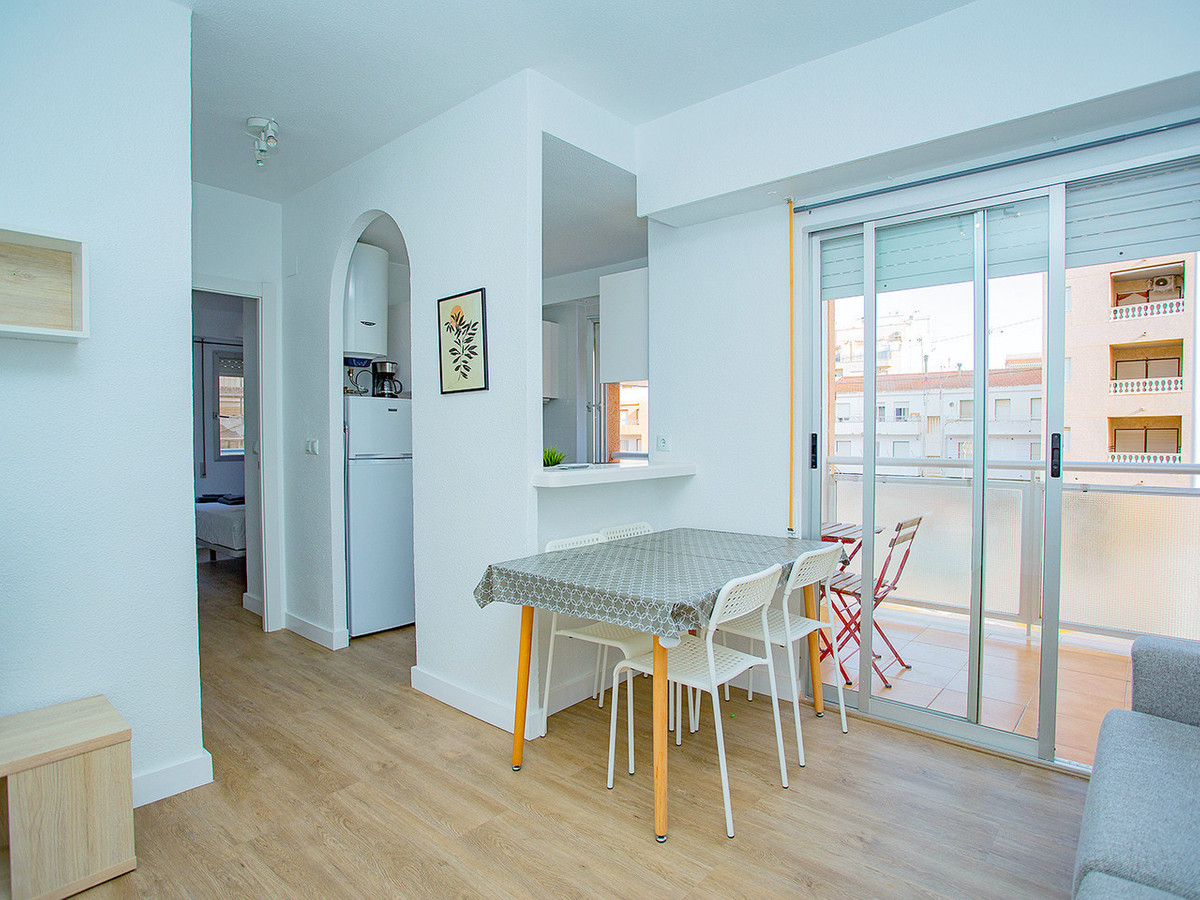 Se vende Apartamento Planta Media de 1 dormitorios en Costa Blanca, Alicante, España