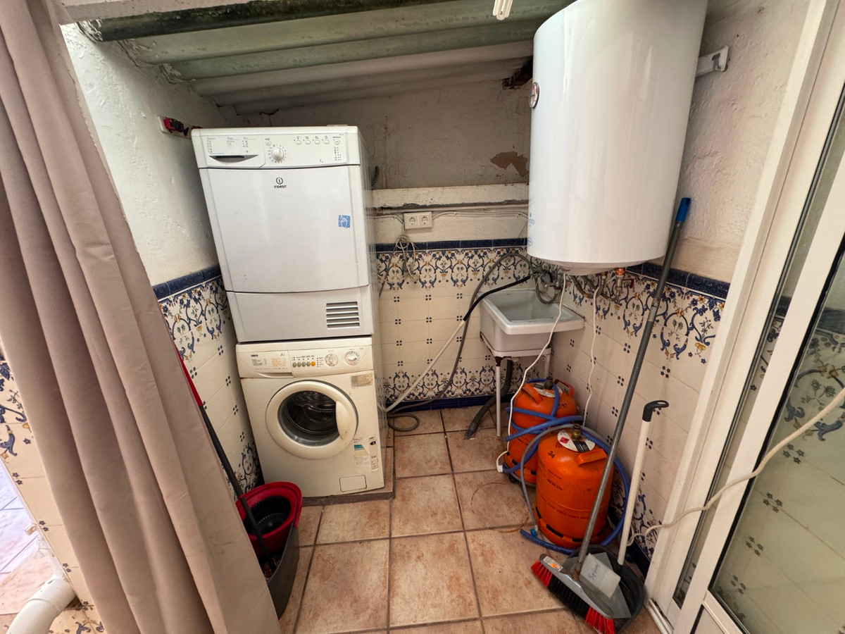 Se vende Apartamento Planta Baja de 4 dormitorios en Costa Blanca, Alicante, España