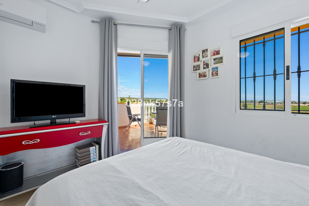Se vende Villa - Chalet de 3 dormitorios en Costa Blanca, Alicante, España
