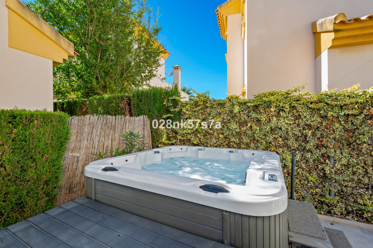 Se vende Villa - Chalet de 3 dormitorios en Costa Blanca, Alicante, España