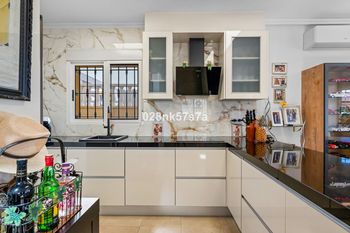 Se vende Villa - Chalet de 3 dormitorios en Costa Blanca, Alicante, España