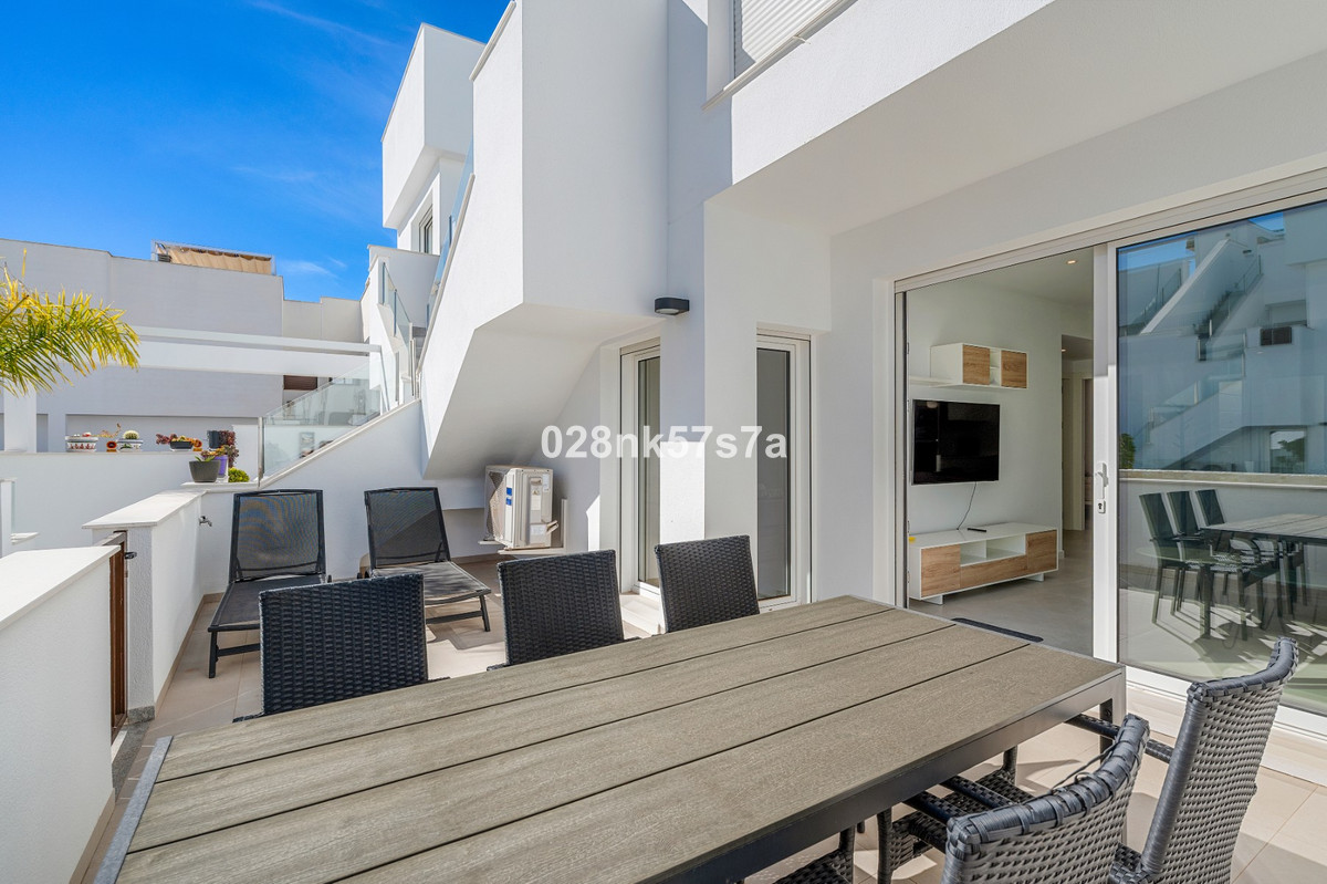 Se vende Apartamento Planta Baja de 2 dormitorios en Costa Blanca, Alicante, España