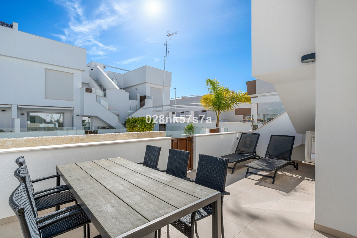 Se vende Apartamento Planta Baja de 2 dormitorios en Costa Blanca, Alicante, España