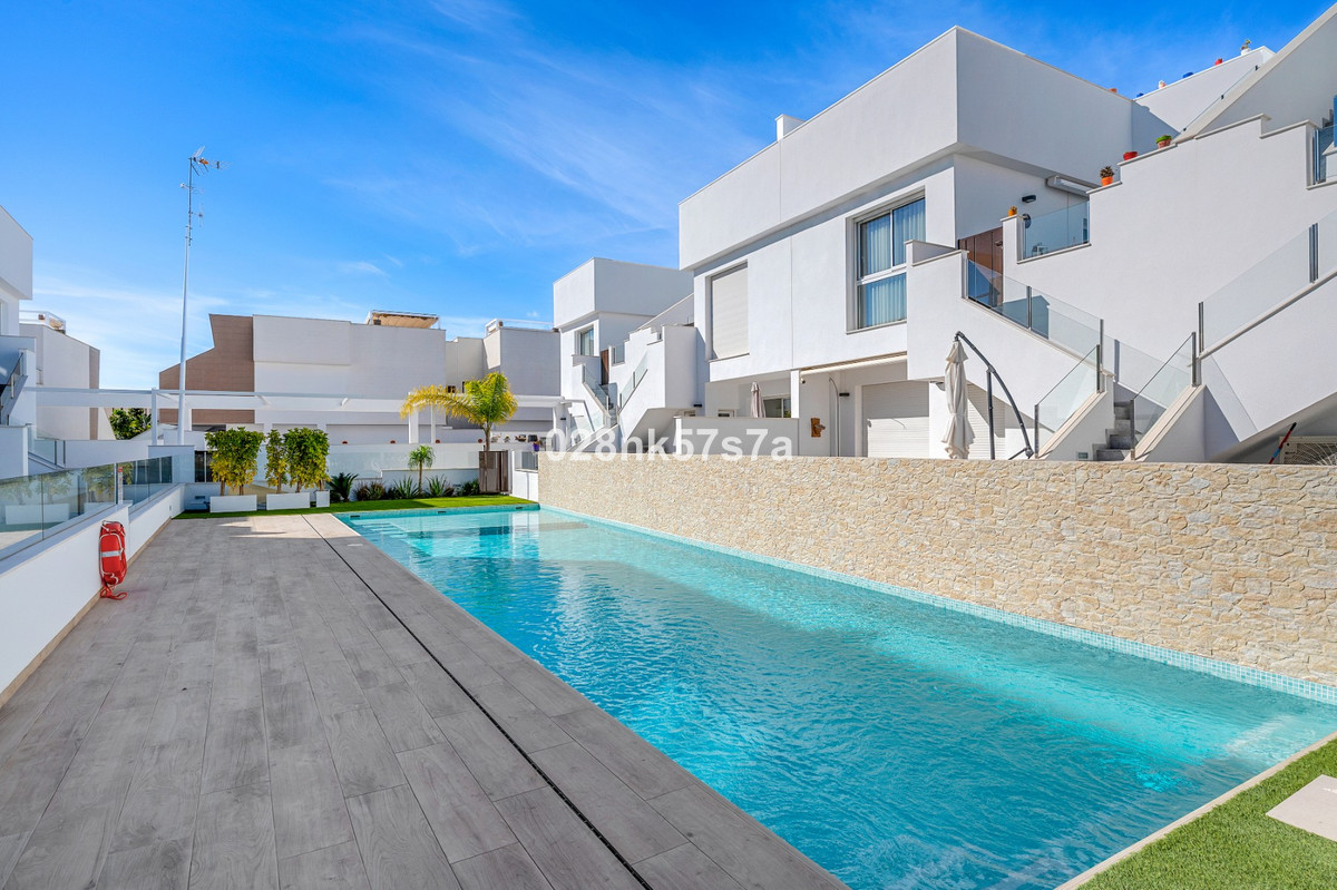 Se vende Apartamento Planta Baja de 2 dormitorios en Costa Blanca, Alicante, España