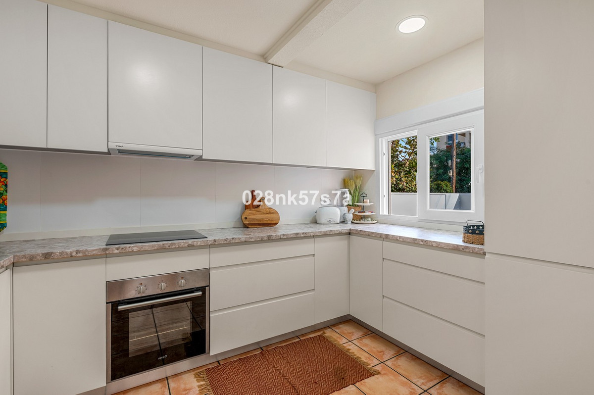 Se vende Villa - Chalet de 4 dormitorios en Costa Blanca, Alicante, España
