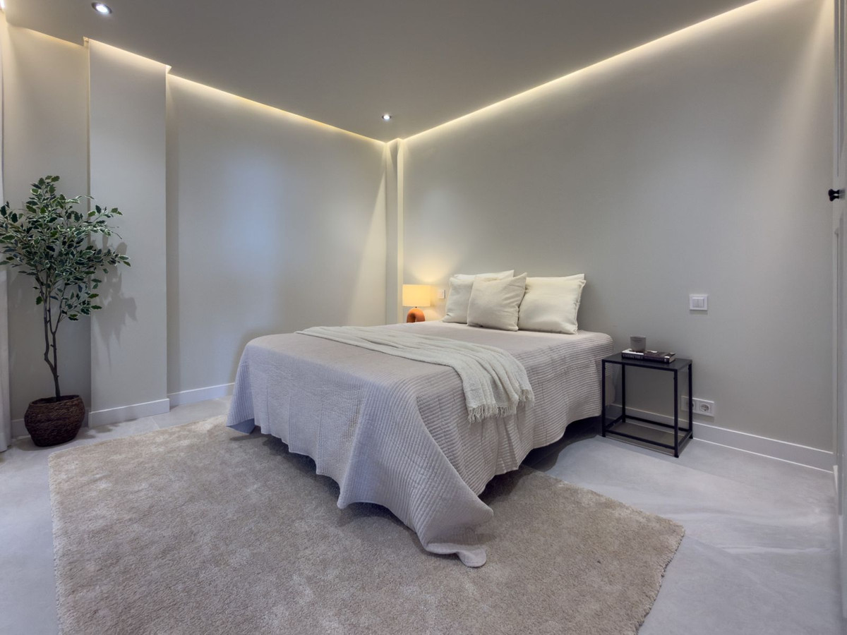 Se vende Apartamento Planta Baja de 3 dormitorios en Costa Del Sol, Málaga, España