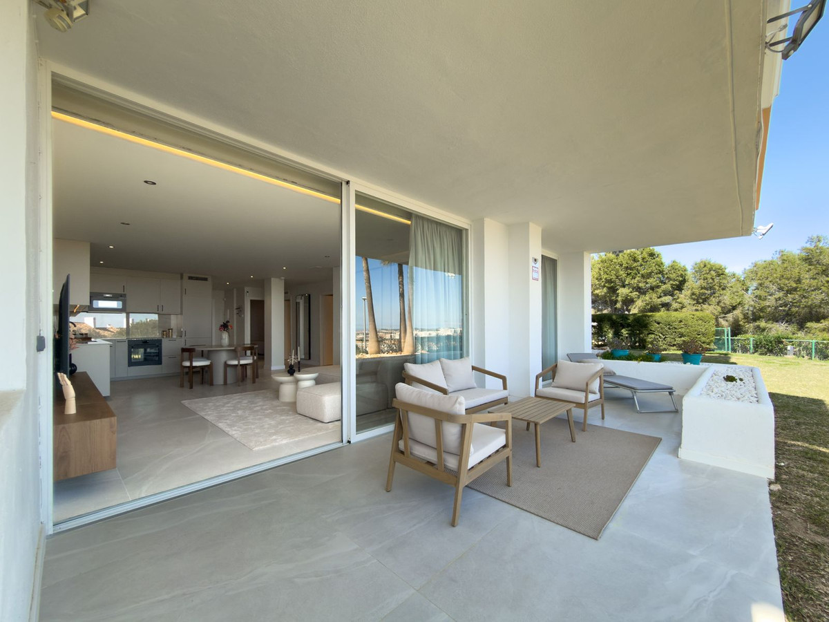 Se vende Apartamento Planta Baja de 3 dormitorios en Costa Del Sol, Málaga, España