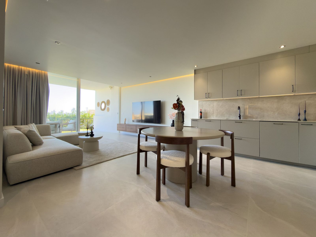 Se vende Apartamento Planta Baja de 3 dormitorios en Costa Del Sol, Málaga, España