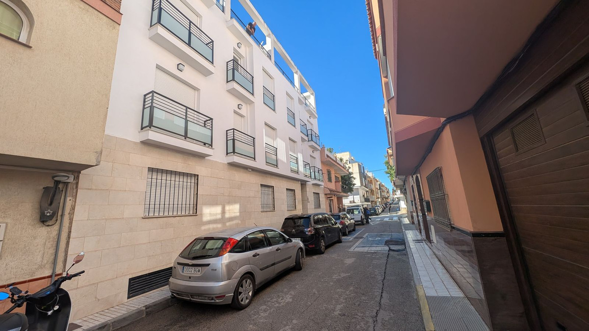 Se vende Apartamento Planta Media de 2 dormitorios en Costa Del Sol, Málaga, España
