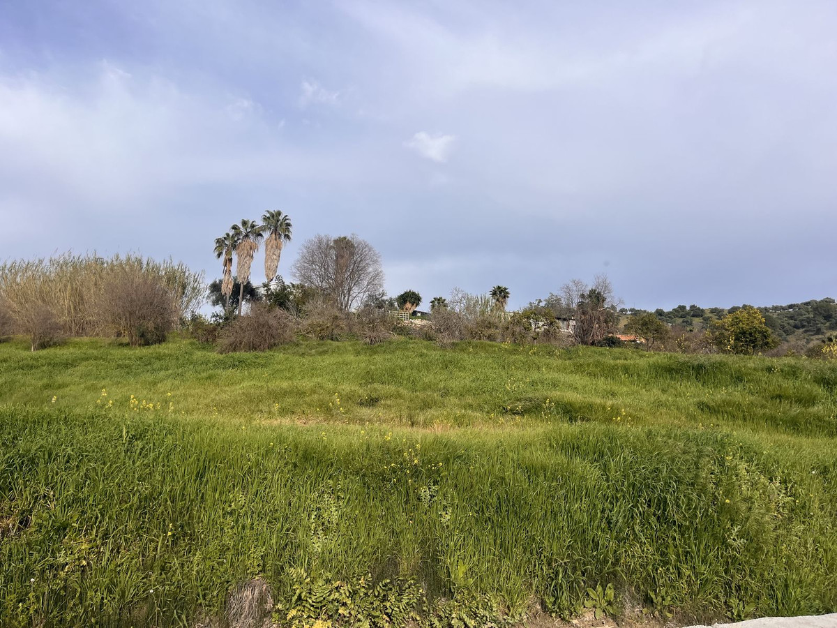 Se vende Terreno Rustico  en Costa Del Sol, Málaga, España