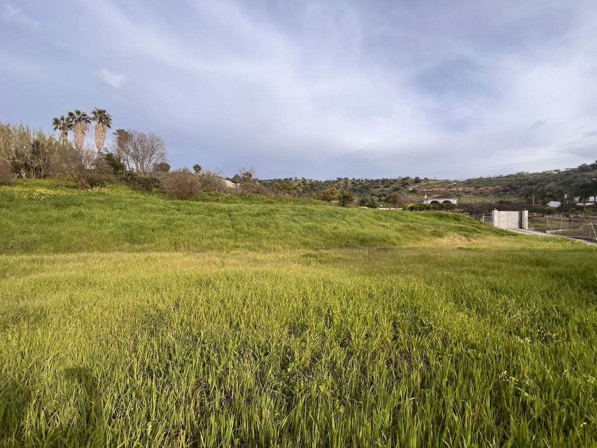 Se vende Terreno Rustico  en Costa Del Sol, Málaga, España