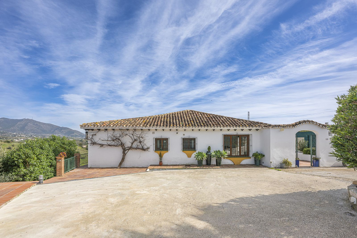 Se vende Villa - Chalet de 3 dormitorios en Costa Del Sol, Málaga, España