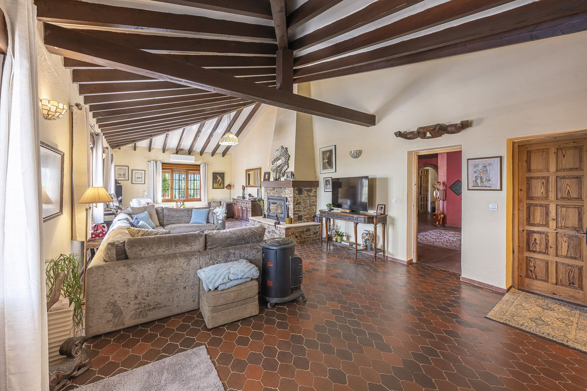 Se vende Villa - Chalet de 3 dormitorios en Costa Del Sol, Málaga, España