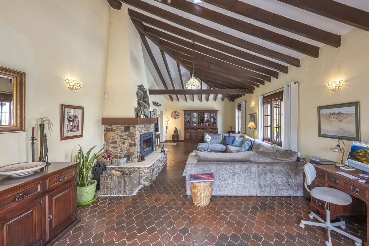 Se vende Villa - Chalet de 3 dormitorios en Costa Del Sol, Málaga, España