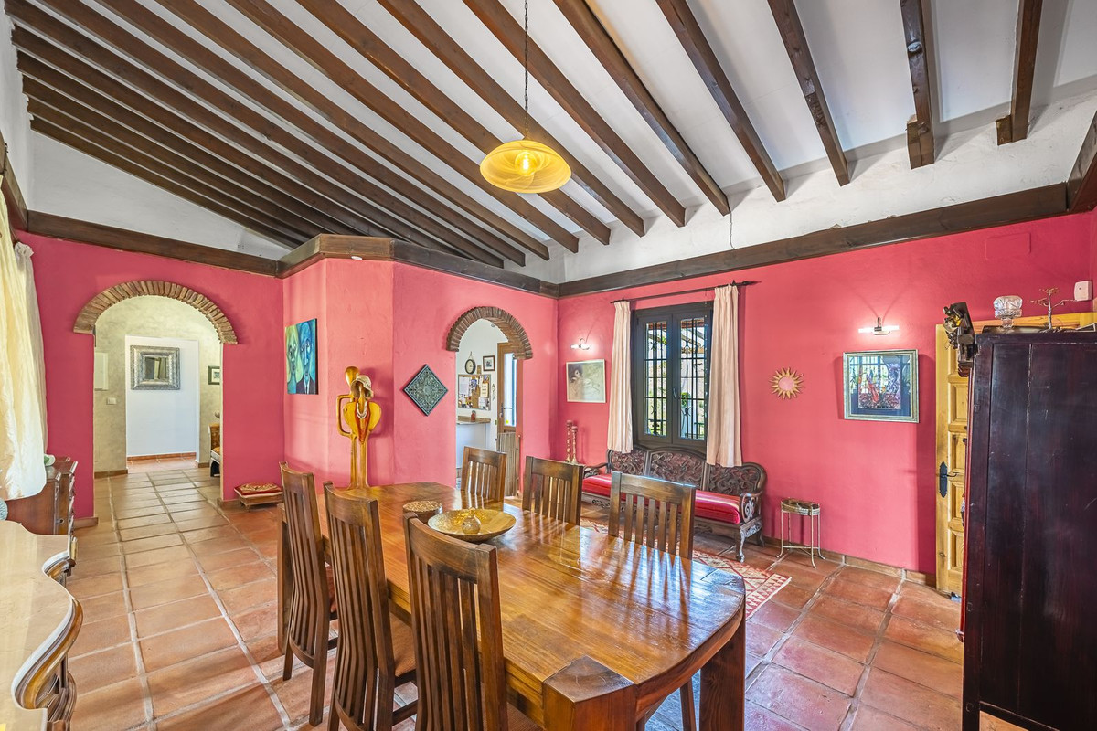 Se vende Villa - Chalet de 3 dormitorios en Costa Del Sol, Málaga, España