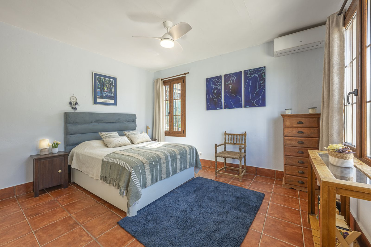Se vende Villa - Chalet de 3 dormitorios en Costa Del Sol, Málaga, España