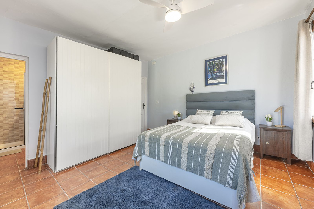 Se vende Villa - Chalet de 3 dormitorios en Costa Del Sol, Málaga, España