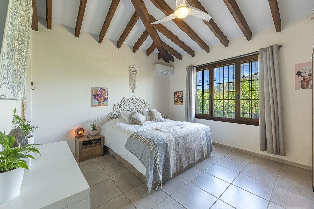 Se vende Villa - Chalet de 3 dormitorios en Costa Del Sol, Málaga, España