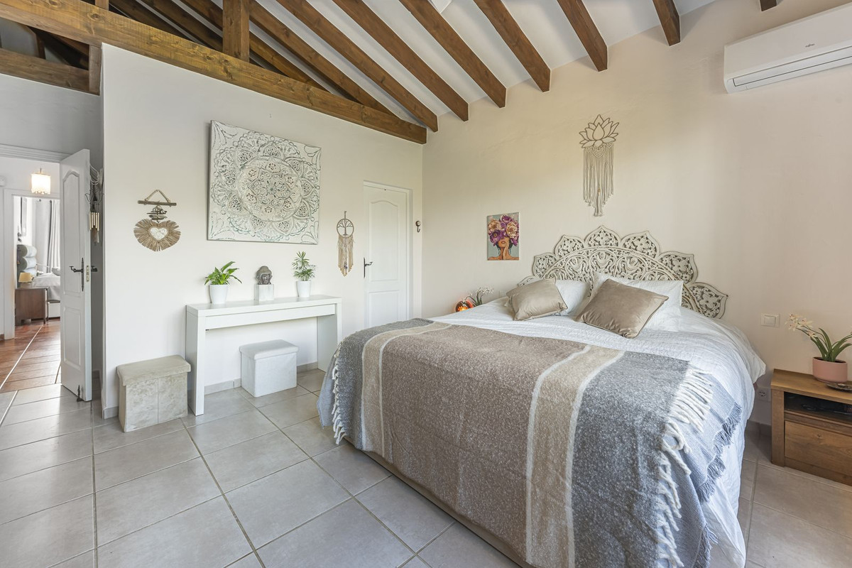 Se vende Villa - Chalet de 3 dormitorios en Costa Del Sol, Málaga, España