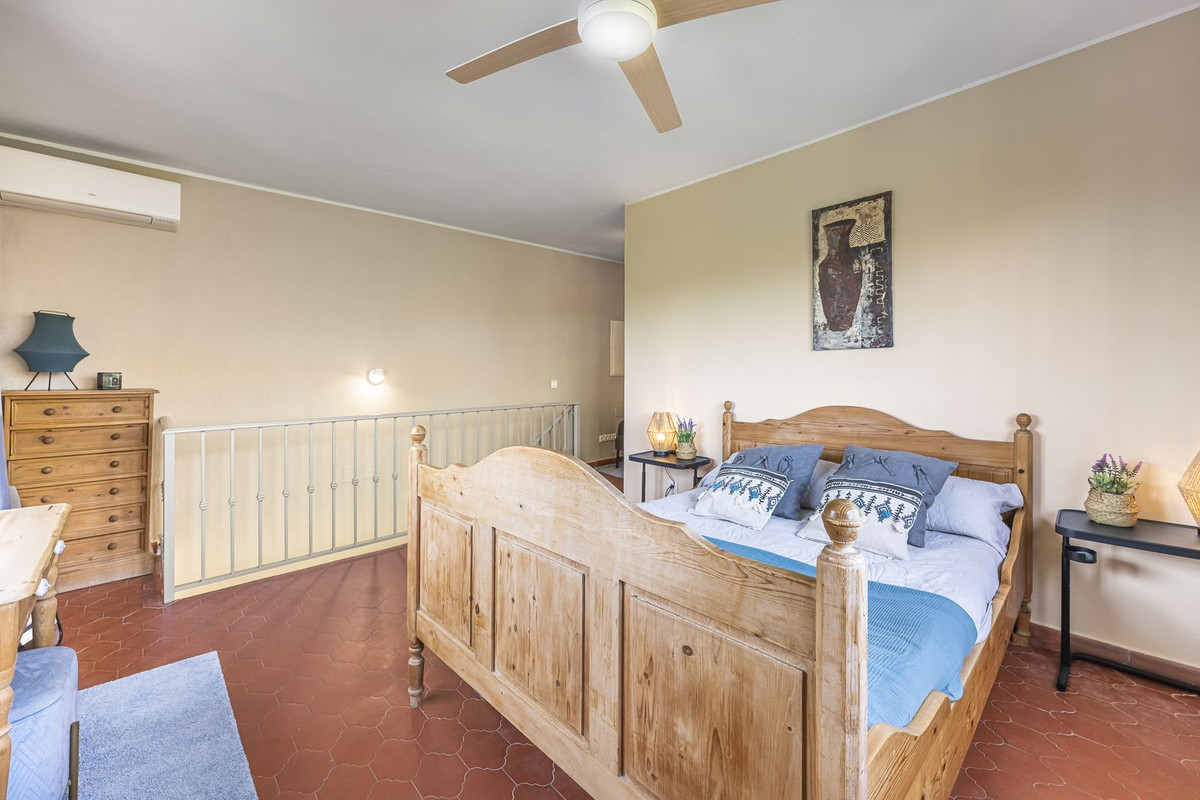 Se vende Villa - Chalet de 3 dormitorios en Costa Del Sol, Málaga, España