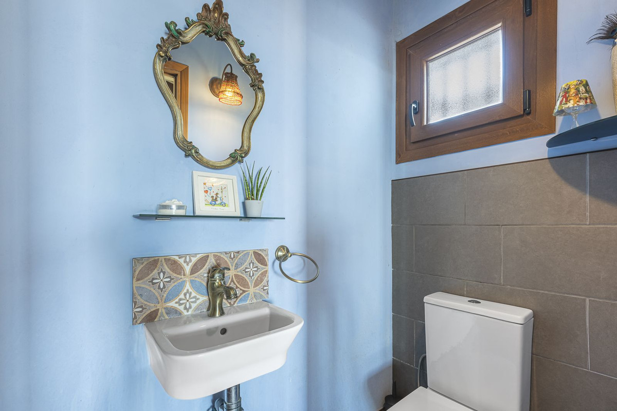 Se vende Villa - Chalet de 3 dormitorios en Costa Del Sol, Málaga, España