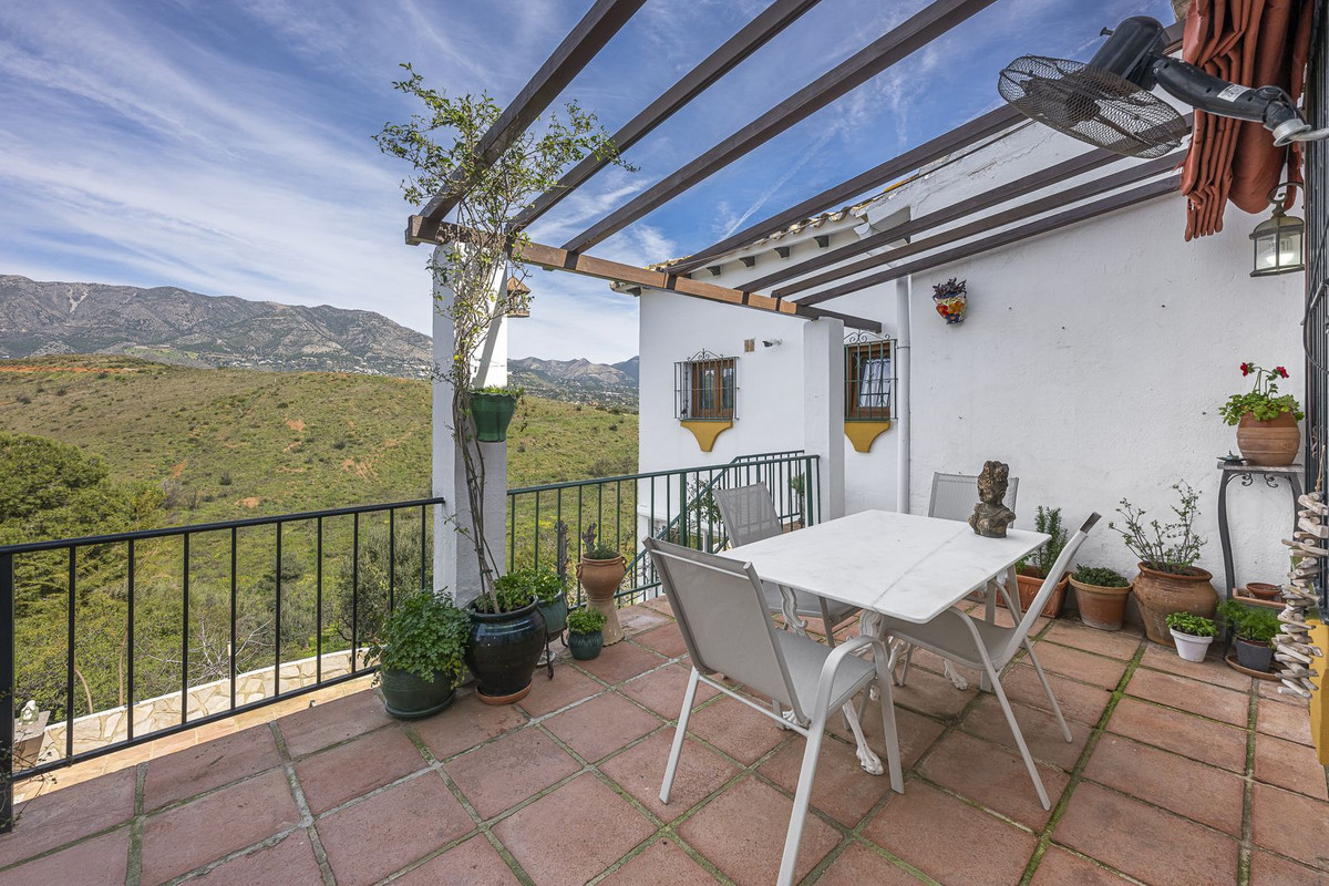 Se vende Villa - Chalet de 3 dormitorios en Costa Del Sol, Málaga, España