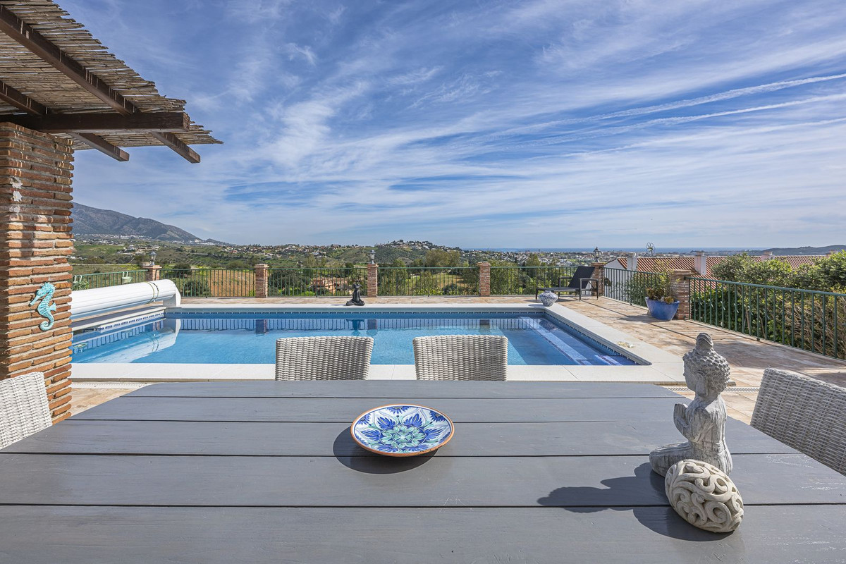 Se vende Villa - Chalet de 3 dormitorios en Costa Del Sol, Málaga, España