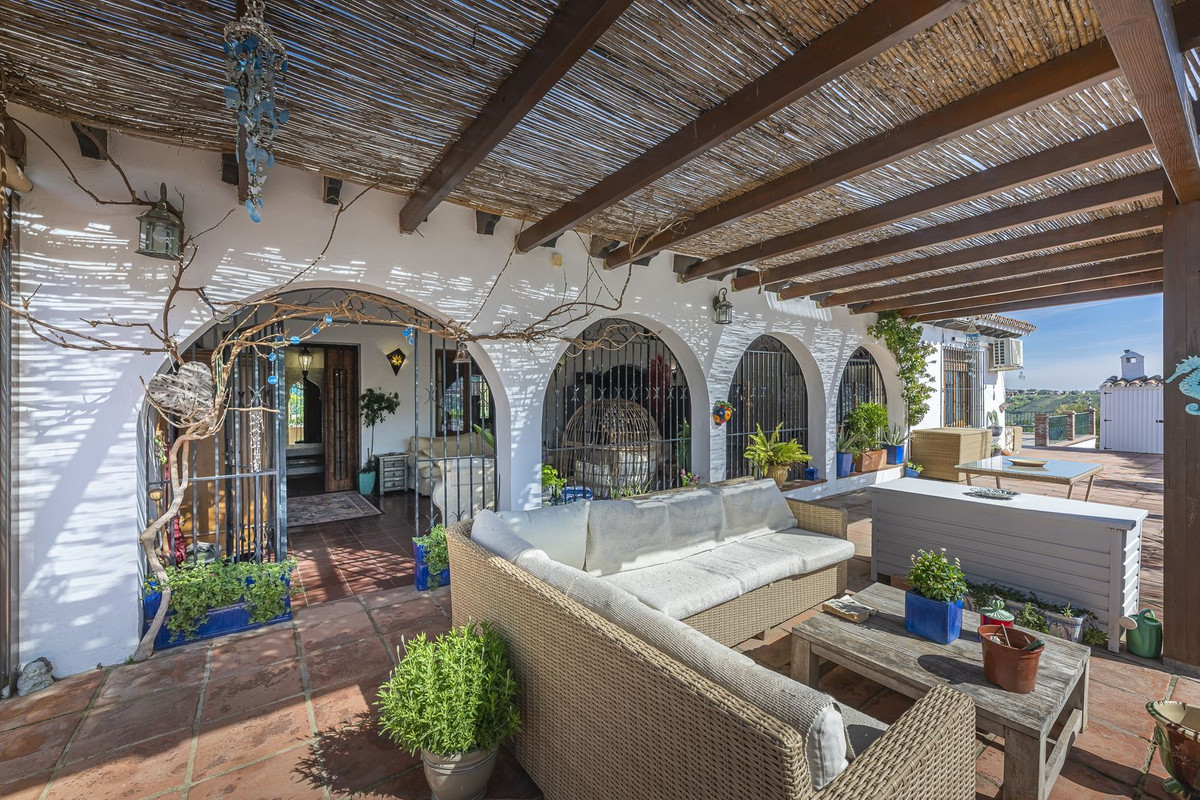 Se vende Villa - Chalet de 3 dormitorios en Costa Del Sol, Málaga, España