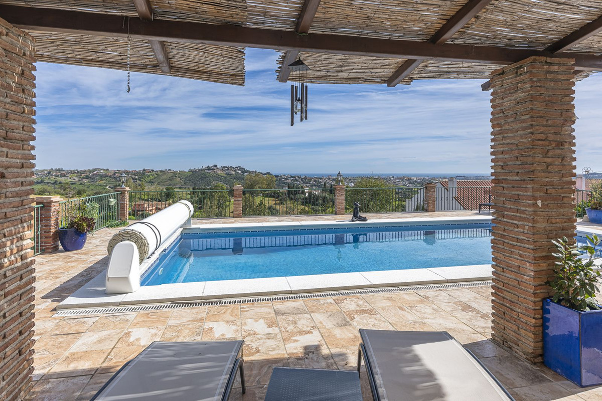 Se vende Villa - Chalet de 3 dormitorios en Costa Del Sol, Málaga, España