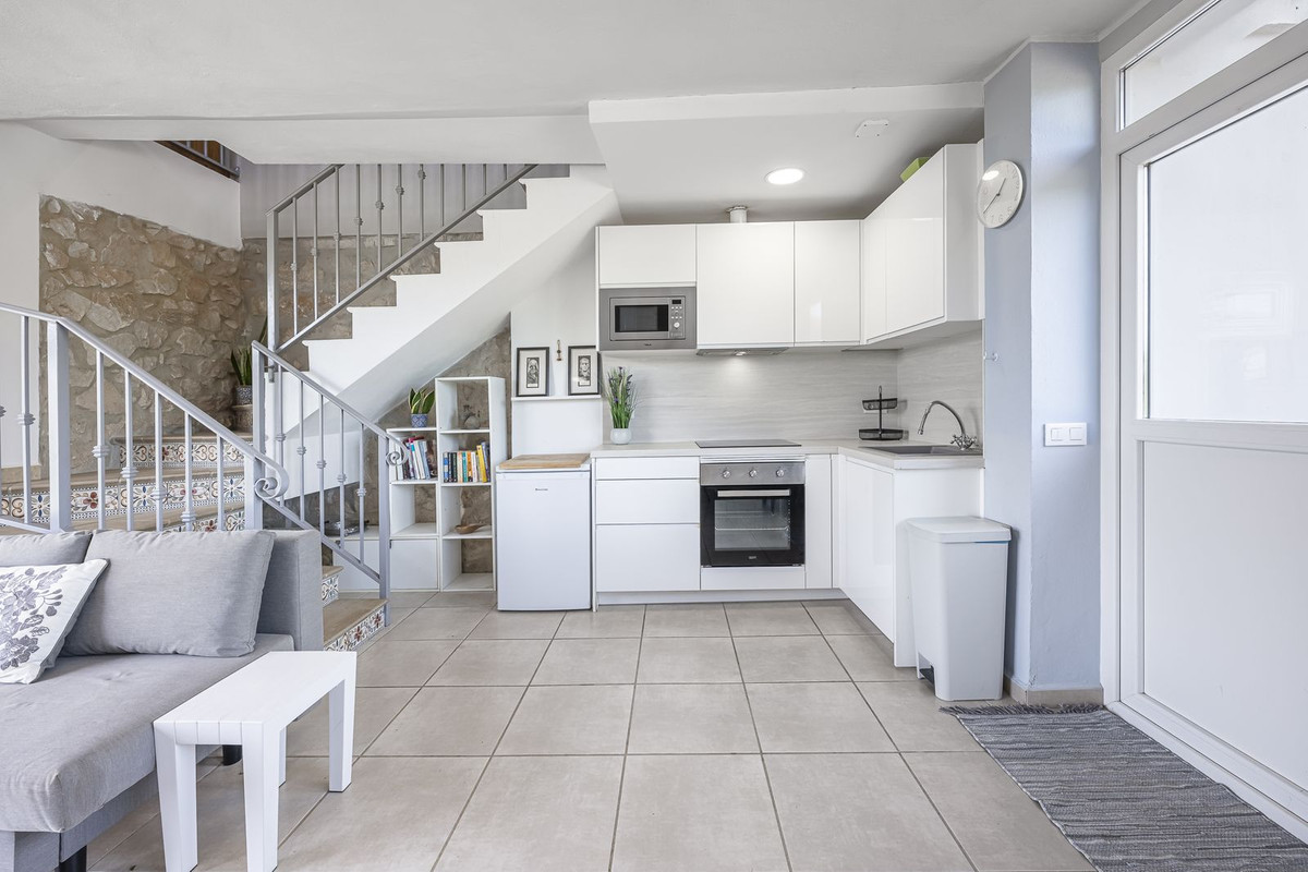 Se vende Villa - Chalet de 3 dormitorios en Costa Del Sol, Málaga, España