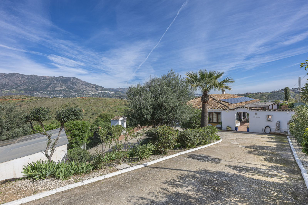 Se vende Villa - Chalet de 3 dormitorios en Costa Del Sol, Málaga, España