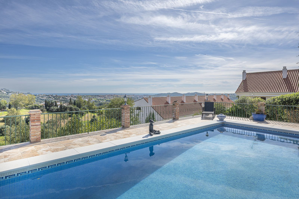 Se vende Villa - Chalet de 3 dormitorios en Costa Del Sol, Málaga, España