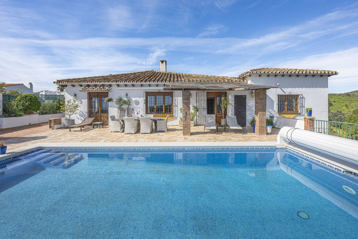 Se vende Villa - Chalet de 3 dormitorios en Costa Del Sol, Málaga, España